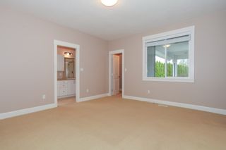 Photo 10: 19755 68A AVENUE in Langley: Home for sale : MLS®# R2153628