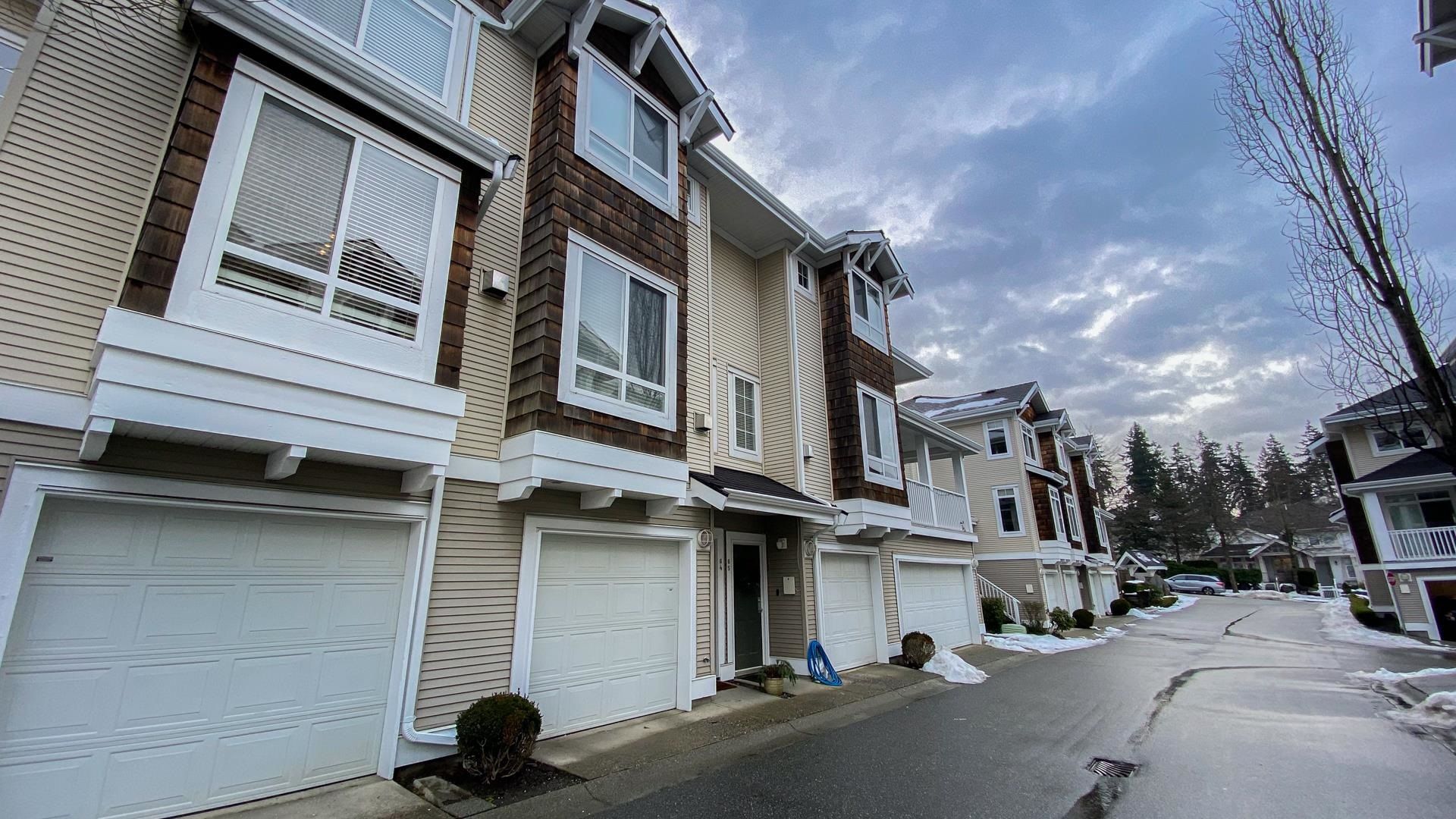 Main Photo: 64 15030 58 Avenue in Surrey: Sullivan Station Townhouse for sale : MLS®# R2642390