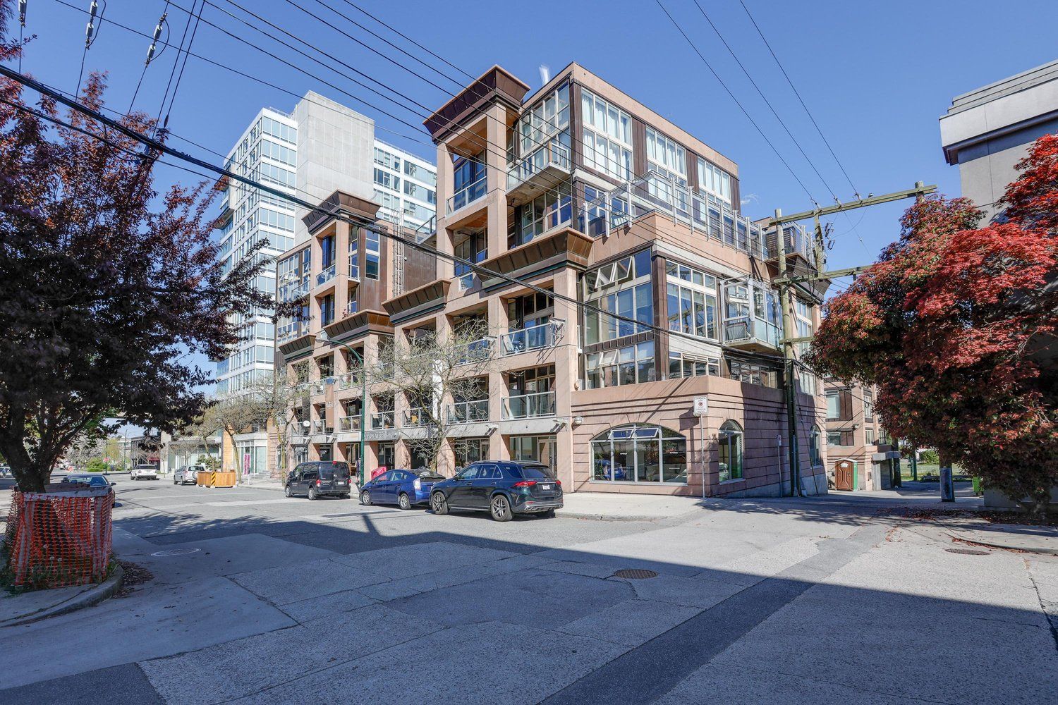 Main Photo: 306 1529 W 6TH Avenue in Vancouver: False Creek Condo for sale in "South Granville Lofts" (Vancouver West)  : MLS®# R2570617