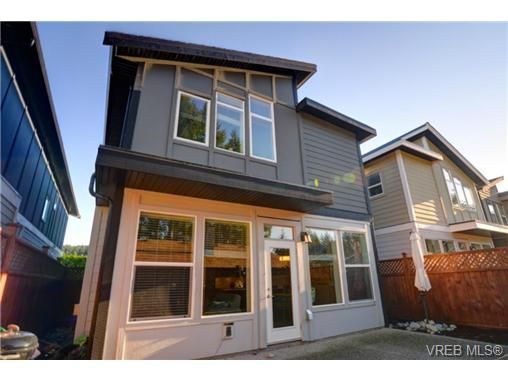 Main Photo: 3240 Navy Crt in VICTORIA: La Walfred House for sale (Langford)  : MLS®# 719011