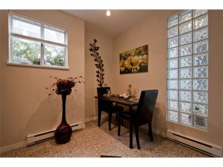 Photo 9: 11 877 W 7TH Avenue in Vancouver: Fairview VW Townhouse for sale in "EMERALD COURT" (Vancouver West)  : MLS®# V1061209