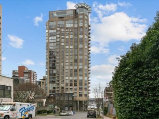 Photo 37: 705 1000 BEACH Avenue in Vancouver: Yaletown Condo for sale in "1000 Beach" (Vancouver West)  : MLS®# R2655351