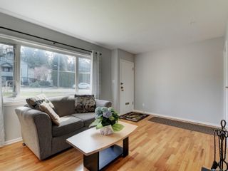 Photo 3: 1048 Lodge Ave in Saanich: SE Swan Lake House for sale (Saanich East)  : MLS®# 926966