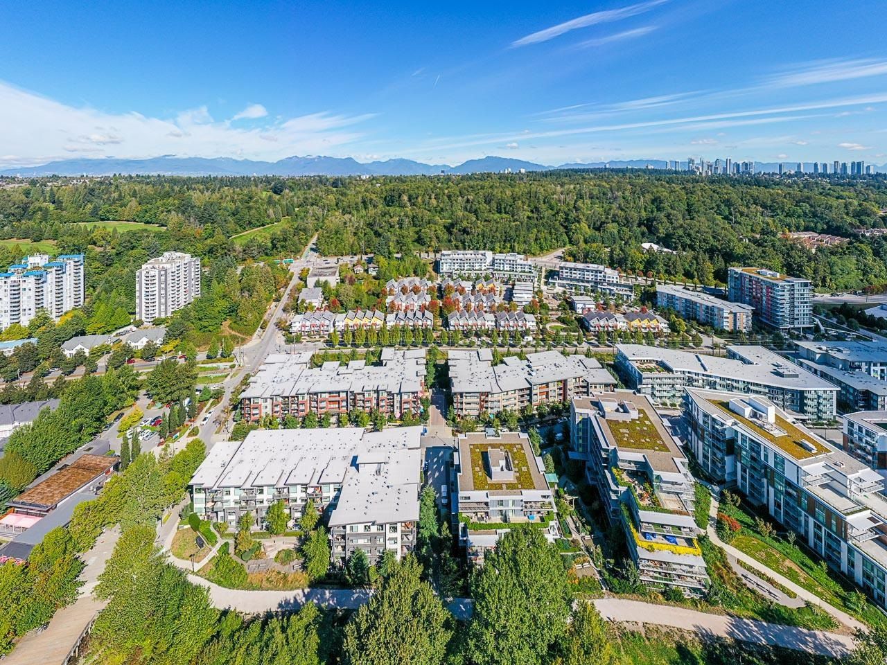 Photo 34: Photos: 307 3163 RIVERWALK Avenue in Vancouver: South Marine Condo for sale in "NEW WATER" (Vancouver East)  : MLS®# R2619096