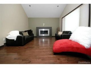 Photo 3: 2447 BRODERICK Bay in Regina: Windsor Park Residential for sale (Regina Area 04)  : MLS®# 459355