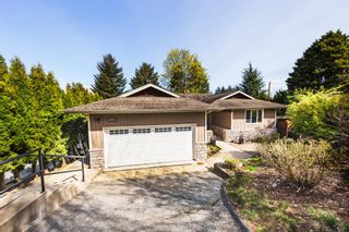 Photo 1: 1015 OGDEN Street in Coquitlam: Ranch Park House for sale : MLS®# R2680744