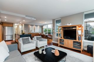 Photo 5: 405 1530 W 8TH Avenue in Vancouver: Fairview VW Condo for sale in "Pintura" (Vancouver West)  : MLS®# R2756876
