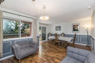 Photo 3: 208 CARDIFF WAY in Port Moody: College Park PM Townhouse for sale : MLS®# R2264319