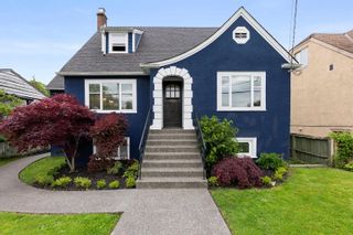 Photo 1: 2225 TURNER Street in Vancouver: Hastings House for sale (Vancouver East)  : MLS®# R2695350