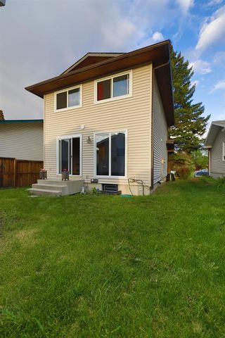 Photo 3: 31 Shawcliffe Green SW in Calgary: Shawnessy Detached for sale : MLS®# A2054918