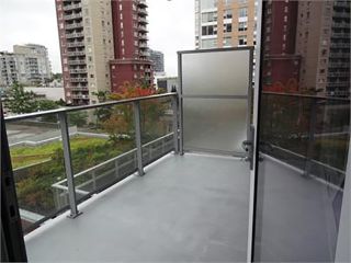 Photo 6: 502 150 W 15TH Street in North Vancouver: Central Lonsdale Condo for sale : MLS®# R2320881