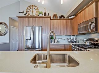 Photo 11: 93 Elgin Meadows Circle SE in Calgary: McKenzie Towne Detached for sale : MLS®# A1199353