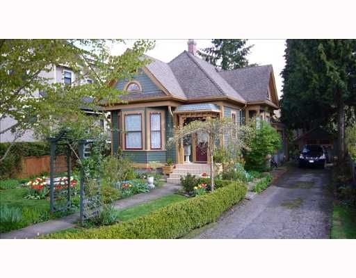 Main Photo: 214 4TH Ave in New Westminster: Queens Park House for sale : MLS®# V644679