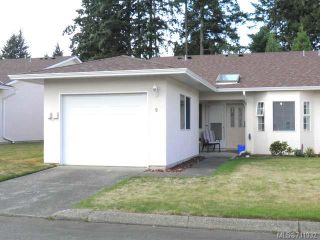 Photo 1: 9 2030 Robb Ave in COMOX: CV Comox (Town of) Row/Townhouse for sale (Comox Valley)  : MLS®# 711932