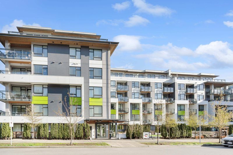 FEATURED LISTING: 205 - 3018 ST GEORGE Street Port Moody