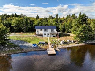 Photo 1: 584 Conrod Settlement Road in Conrod Settlement: 31-Lawrencetown, Lake Echo, Port Residential for sale (Halifax-Dartmouth)  : MLS®# 202222811