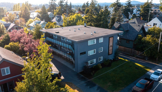 Photo 2: Multi-family apartment building for sale Vancouver Island BC: Multifamily for sale : MLS®# 909194