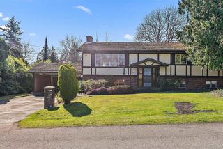 Main Photo: 2467 Mt. St. Michael Rd in Central Saanich: CS Saanichton House for sale : MLS®# 924417