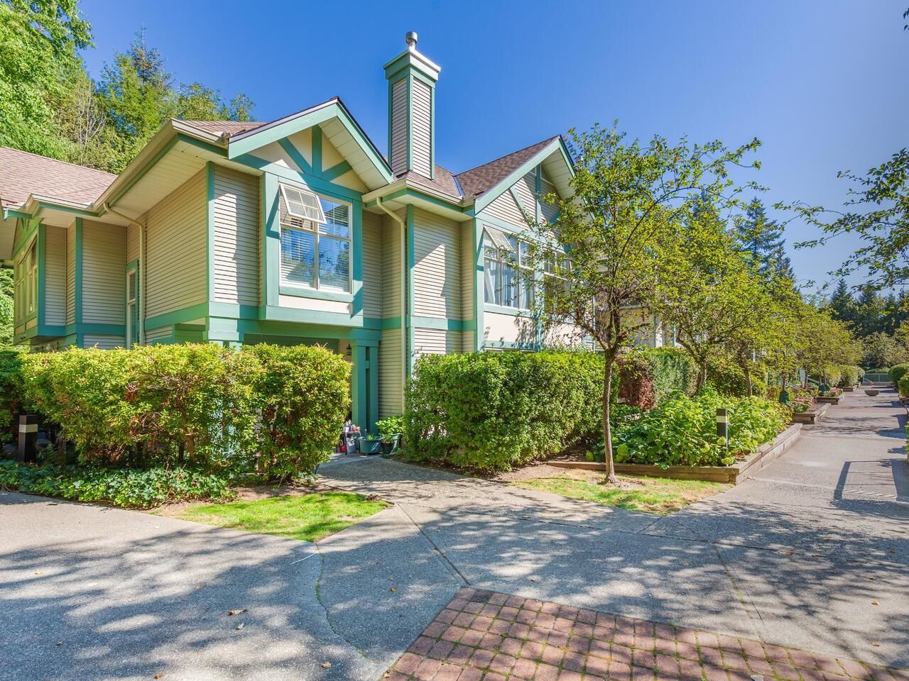 Main Photo: 44 65 FOXWOOD Drive in Port Moody: Heritage Mountain Townhouse for sale in "Forest Hill" : MLS®# R2730764