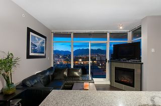 Photo 5: #409-298 E 11th. in Vancouver: Mount Pleasant VW Condo for sale (Vancouver West)  : MLS®# v1029876