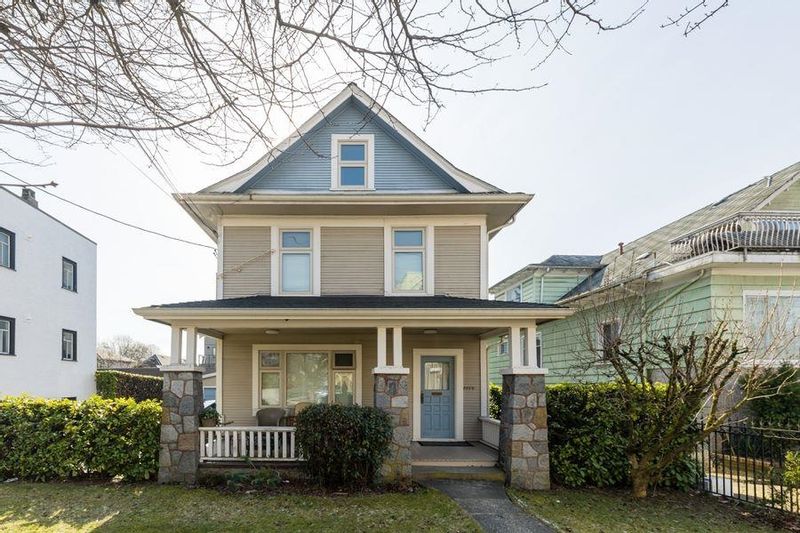 FEATURED LISTING: 534 15TH Avenue East Vancouver