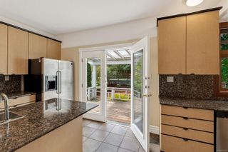 Photo 11: 487 Superior St in Victoria: Vi James Bay House for sale : MLS®# 902220