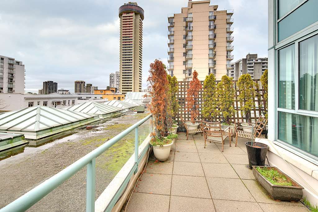 Main Photo: 301 789 JERVIS Street in Vancouver: West End VW Condo for sale in "JERVIS COURT" (Vancouver West)  : MLS®# R2236913