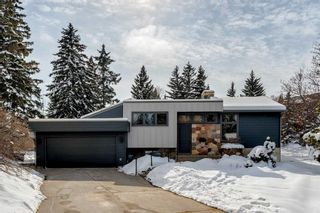 Photo 2: 20 VARBAY Place NW in Calgary: Varsity Detached for sale : MLS®# A2118172