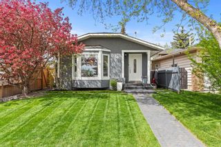 Main Photo: 58 Sunvale Mews SE in Calgary: Sundance Detached for sale : MLS®# A2136496