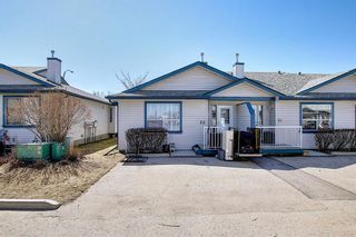Photo 2: 22 33 Stonegate Drive NW: Airdrie Row/Townhouse for sale : MLS®# A1094677