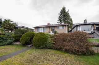 Photo 2: 3755 IRMIN Street in Burnaby: Suncrest House for sale in "Suncrest" (Burnaby South)  : MLS®# R2716591
