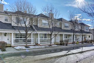 Photo 3: 45 Country Village Gate NE in Calgary: Country Hills Village Row/Townhouse for sale : MLS®# A1077727