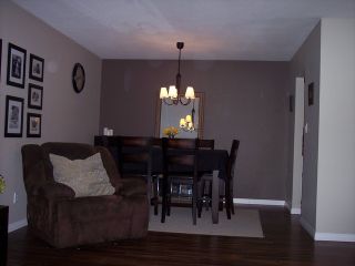 Photo 2: 307 32124 TIMS Avenue in Abbotsford: Abbotsford West Condo for sale in "Cedarbrook Manor" : MLS®# F1306710