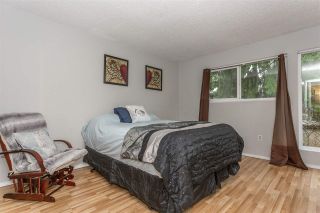 Photo 13: 881 PINEBROOK Place in Coquitlam: Meadow Brook 1/2 Duplex for sale in "MEADOWBROOK" : MLS®# R2329435