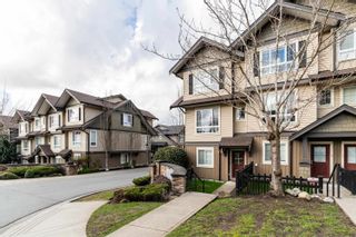 Photo 3: 1 21867 50 Avenue in Langley: Murrayville Townhouse for sale : MLS®# R2856605