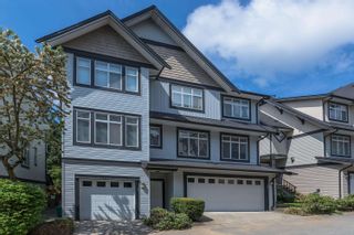 Photo 1: 27 19932 70 Avenue in Langley: Willoughby Heights Townhouse for sale in "SUMMERWOOD" : MLS®# R2776038