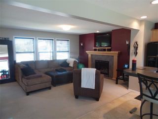 Photo 3: 732 PRESTWICK Circle SE in Calgary: McKenzie Towne House for sale : MLS®# C4019225