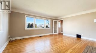 Photo 12: 2890 Foul Bay Rd in Saanich: House for sale : MLS®# 950337