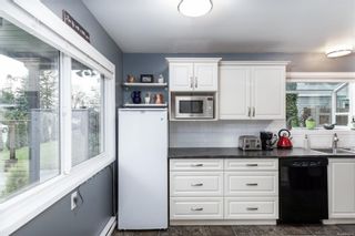 Photo 13: 986 Annie St in Saanich: SE Quadra Half Duplex for sale (Saanich East)  : MLS®# 862039