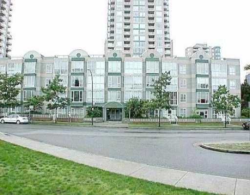 Main Photo: 408 3488 VANNESS Avenue in Vancouver: Collingwood VE Condo for sale in "COLLINGWOOD VILLAGE" (Vancouver East)  : MLS®# V669310