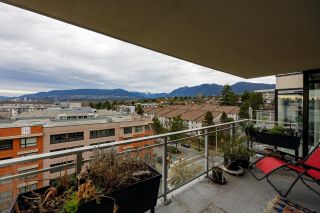 Photo 24: 808 175 W 1ST Street in North Vancouver: Lower Lonsdale Condo for sale in "TIME" : MLS®# R2837729