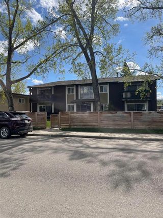 Photo 3: 4327 73 Street NW in Calgary: Bowness Multi Family for sale : MLS®# A1223413