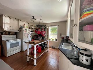 Photo 3: 5835 Highway 7 in Head Of Chezzetcook: 31-Lawrencetown, Lake Echo, Port Residential for sale (Halifax-Dartmouth)  : MLS®# 202217947