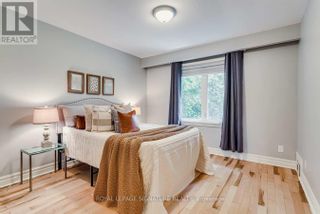 Photo 18: 14 BARKSDALE AVE in Toronto: House for sale : MLS®# C7009056