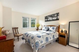 Photo 21: 1148 STRATHAVEN Drive in North Vancouver: Northlands Townhouse for sale in "Strathaven" : MLS®# R2579287
