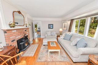 Photo 10: 4598 Scarborough Rd in Saanich: SW Beaver Lake House for sale (Saanich West)  : MLS®# 914254
