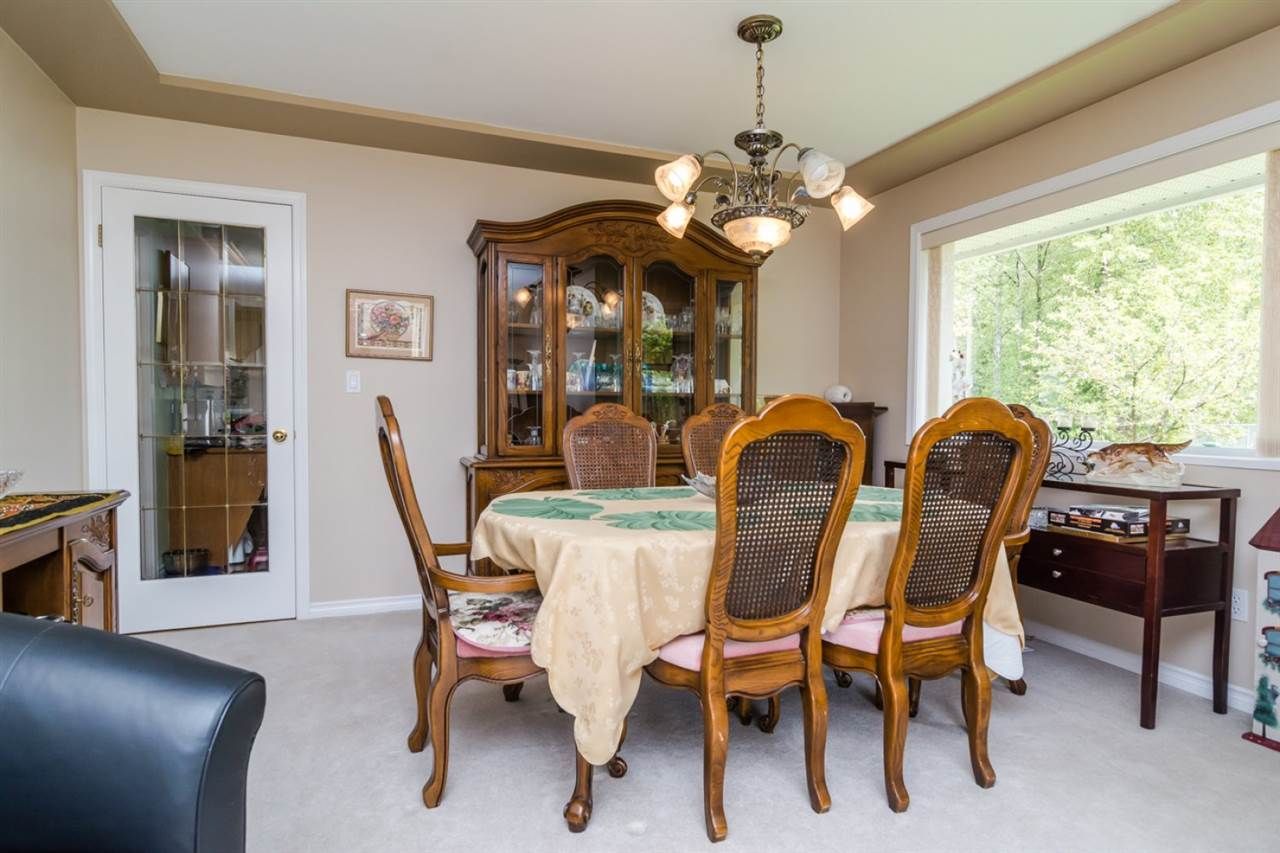 Photo 4: Photos: 15883 108 Avenue in Surrey: Fraser Heights House for sale (North Surrey)  : MLS®# R2138810