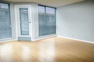 Photo 3: 122 E 3RD Street in North Vancouver: Lower Lonsdale Condo for sale in "THE SAUSALITO" : MLS®# V622210