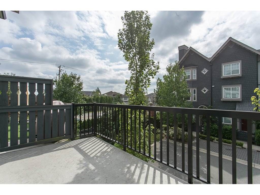 Photo 19: Photos: 27 6450 187 Street in Surrey: Cloverdale BC Townhouse for sale in "Hillcrest" (Cloverdale)  : MLS®# R2096437