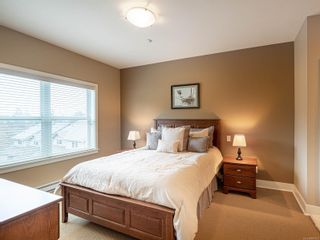 Photo 16: 205 10520 McDonald Park Rd in Sidney: Si Sidney North-East Condo for sale : MLS®# 897453